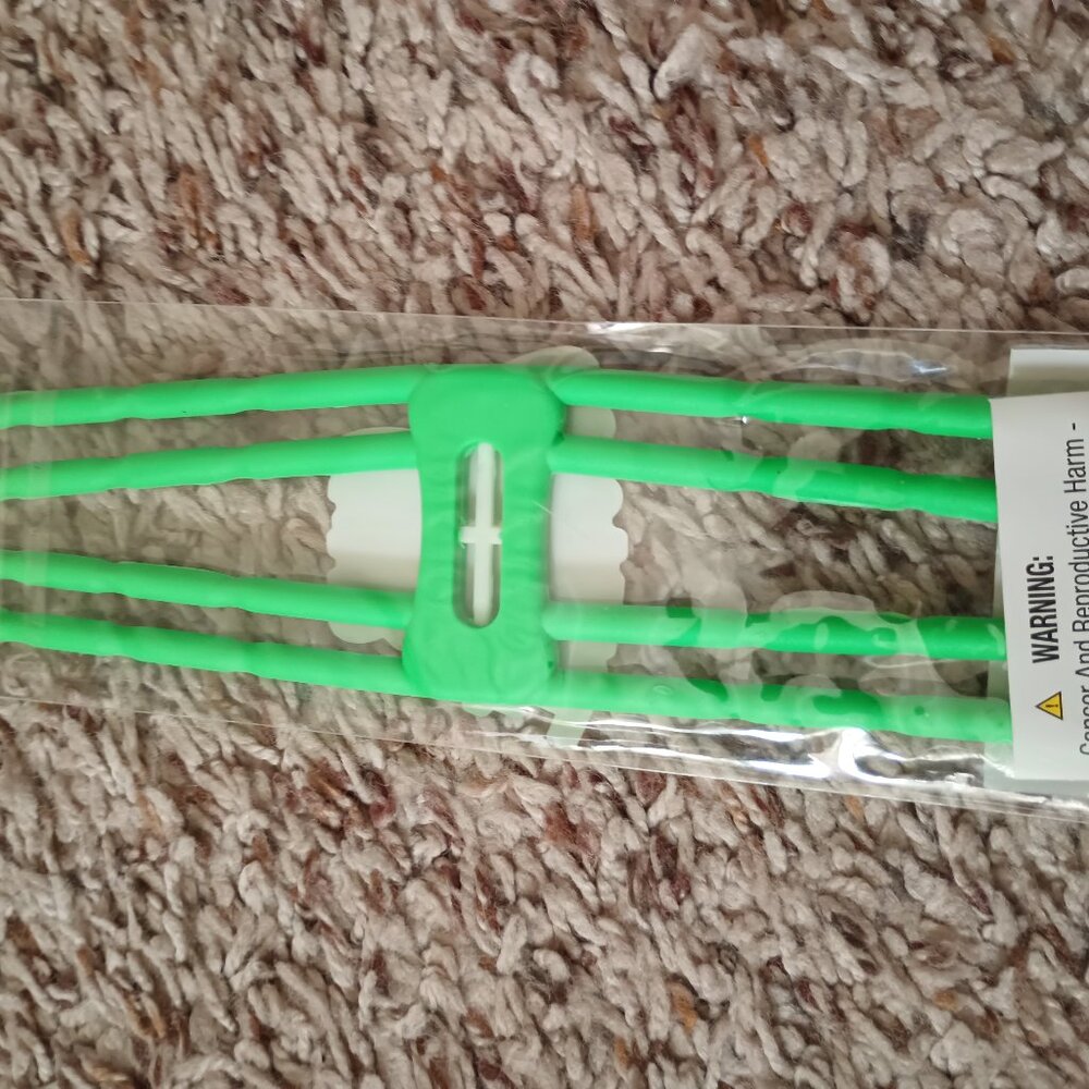 NEW bendable spider phone holder - bamboo theme